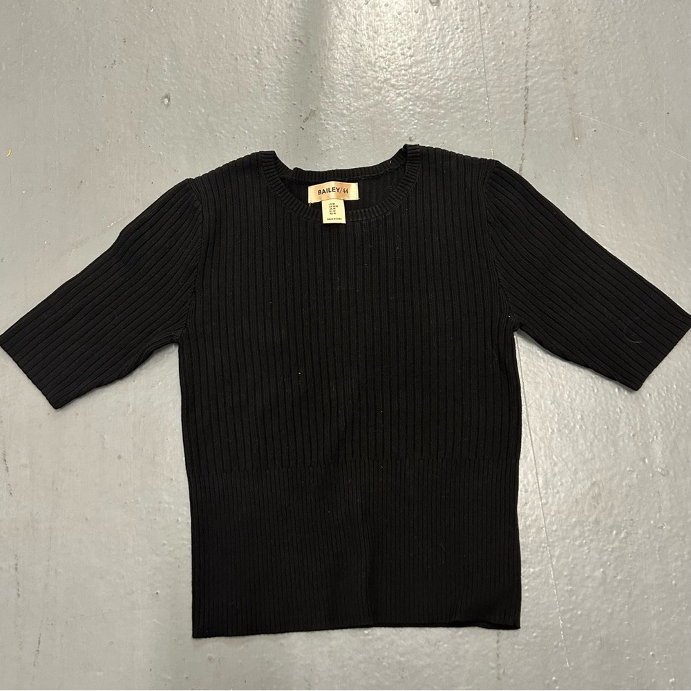 black bailey / 44 ribbed knit short sleeve top